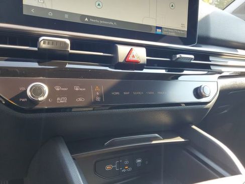 New 2026 Kia Sportage SX Prestige image 18