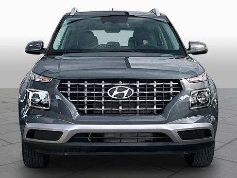 Used 2025 Hyundai Venue SEL FWD image 4
