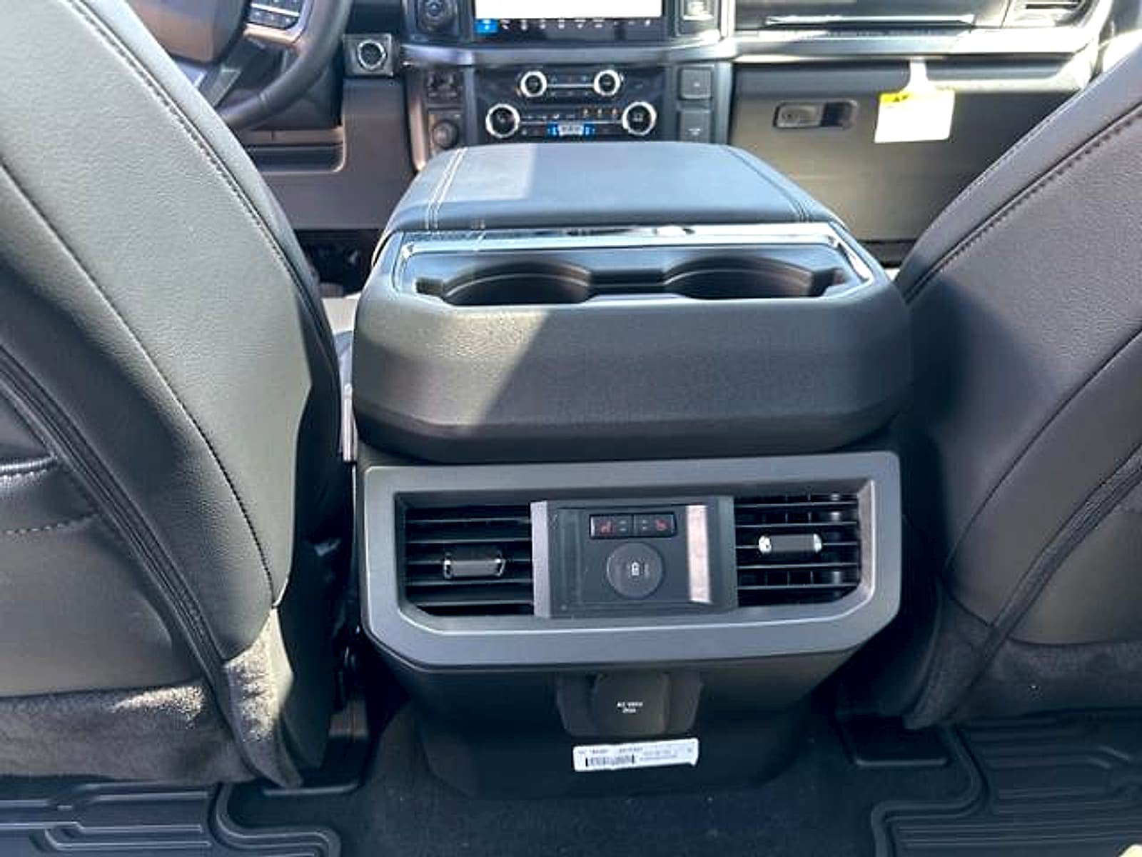 New 2025 Ford F350 Lariat w/ Lariat Ultimate Package AWD/4WD image 25