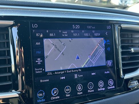 Used 2020 Chrysler Pacifica Touring-L Plus w/ S Appearance Package FWD image 19