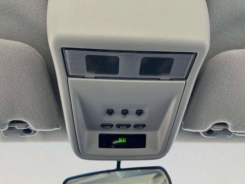 Used 2005 Mercury Grand Marquis LS image 32