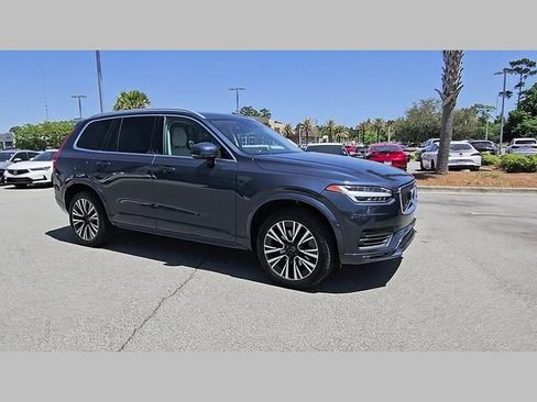Used 2022 Volvo XC90 T5 Momentum w/ Climate Package FWD image 32