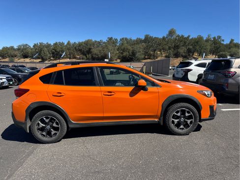Used 2018 Subaru Crosstrek 2.0i Premium AWD/4WD image 4