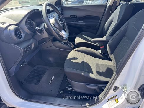 Used 2022 Nissan Kicks S FWD image 12