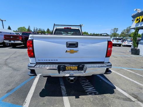 Used 2016 Chevrolet Silverado 2500 W/T AWD/4WD image 4