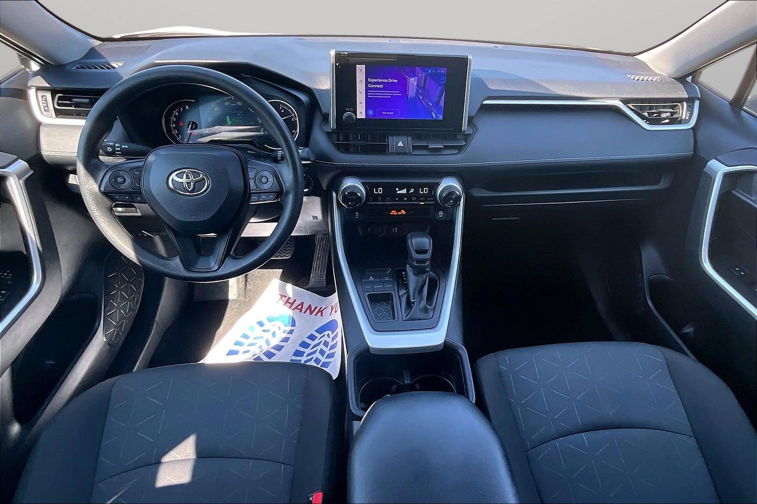 Used 2025 Toyota RAV4 XLE FWD image 14