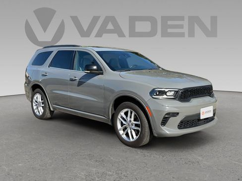 Used 2023 Dodge Durango GT image 1