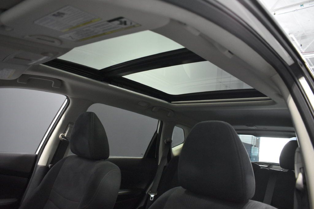 Used 2014 Nissan Rogue SV w/ SV Premium Package FWD image 17
