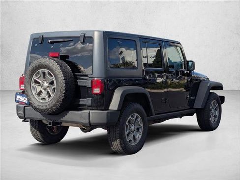 Used 2017 Jeep Wrangler Unlimited Rubicon w/ Connectivity Group AWD/4WD image 5