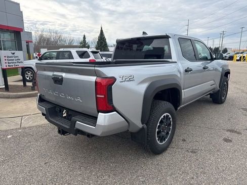 New 2025 Toyota Tacoma TRD Off-Road image 6