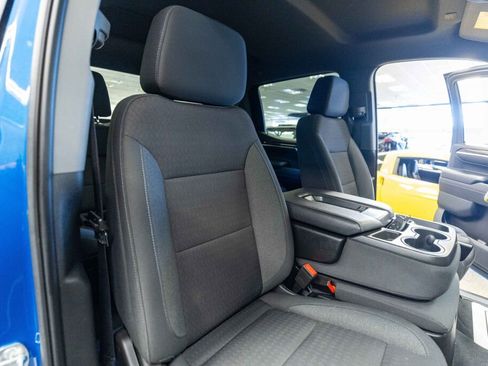 Used 2022 GMC Sierra 1500 Elevation w/ LPO, Elevation Black Package image 16