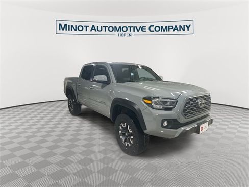 Used 2023 Toyota Tacoma TRD Off-Road image 2