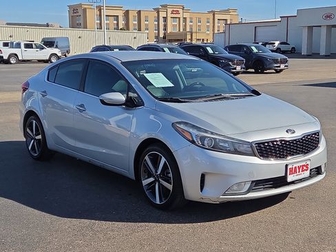 Used 2018 Kia Forte EX image 5