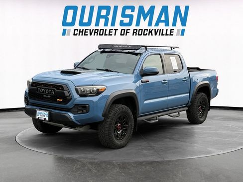 Used 2018 Toyota Tacoma TRD Pro AWD/4WD image 2