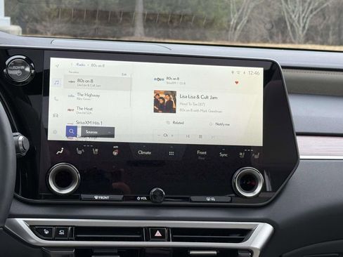 Used 2025 Lexus RX 450h Luxury w/ Convenience Package image 10