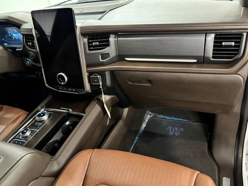 Used 2023 Ford Expedition Max King Ranch AWD/4WD image 22