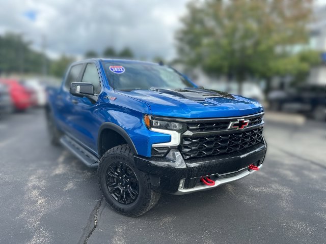 Used 2022 Chevrolet Silverado 1500 ZR2 w/ Technology Package AWD/4WD image 18