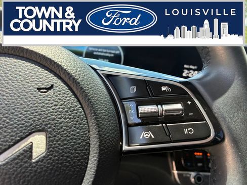 Used 2024 Kia Seltos X-Line AWD/4WD image 16
