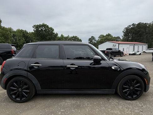 Used 2017 MINI Cooper 4-Door Hardtop FWD image 5