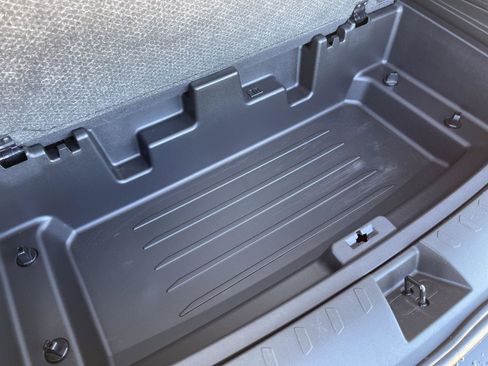 Used 2023 Chevrolet Traverse LT w/ LPO, Floor Liner Package FWD image 46