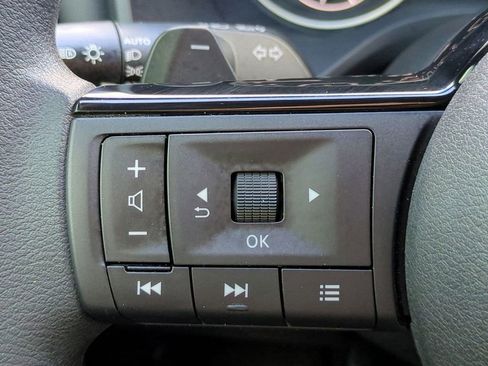 Certified 2023 Nissan Rogue SV image 24