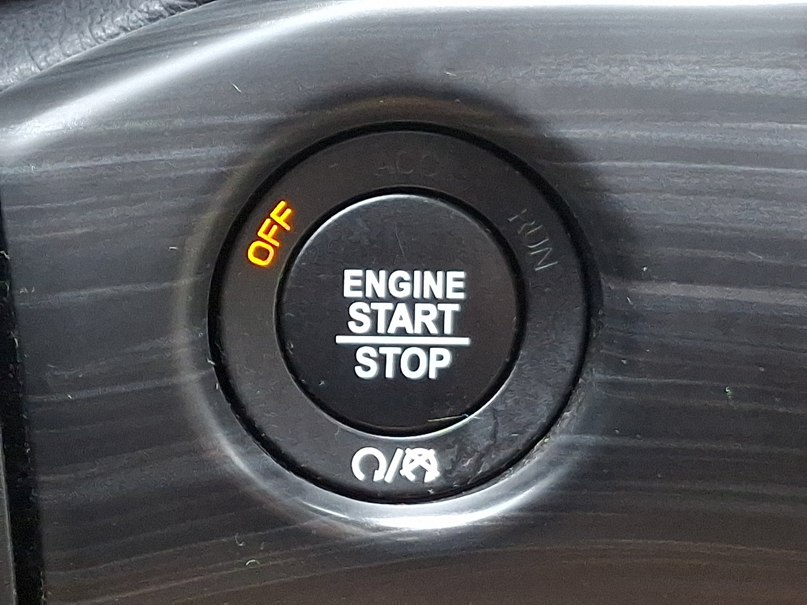 Used 2020 Jeep Grand Cherokee Limited AWD/4WD image 23