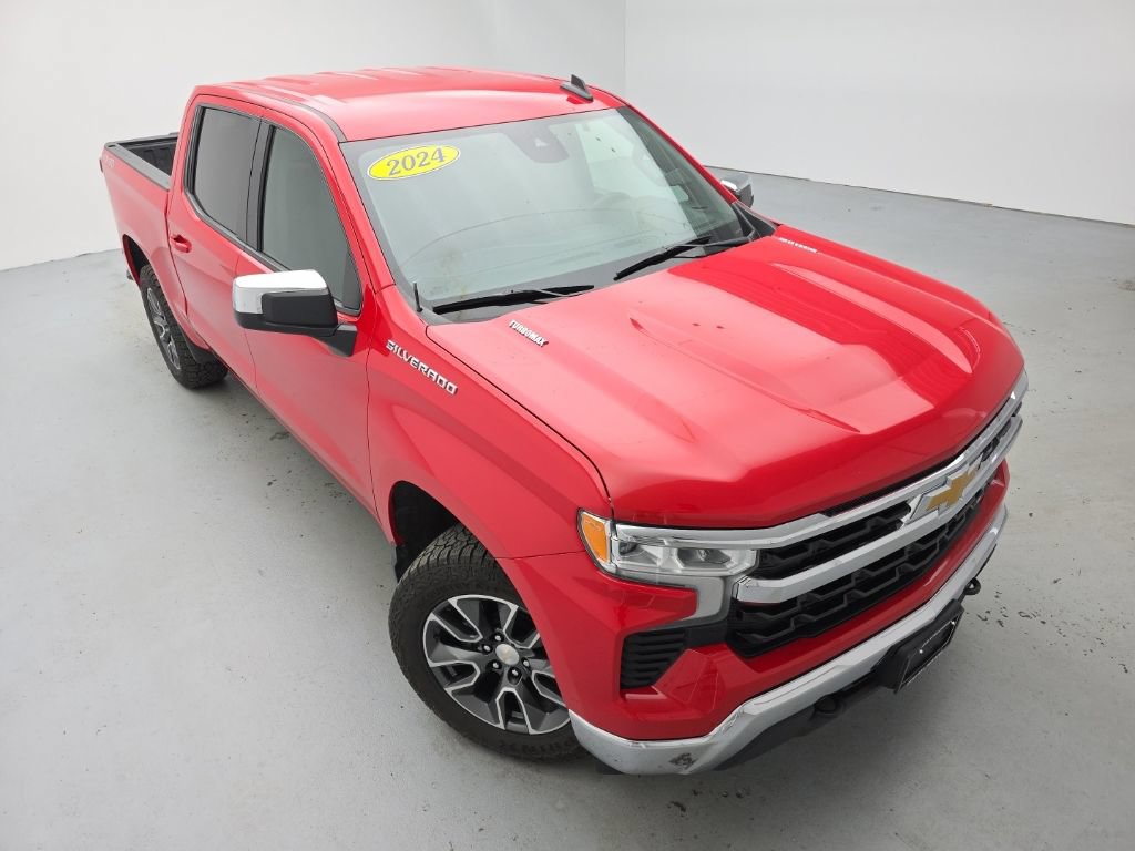 Used 2024 Chevrolet Silverado 1500 LT AWD/4WD image 2