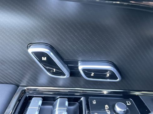 Used 2024 Land Rover Range Rover Sport SV image 41