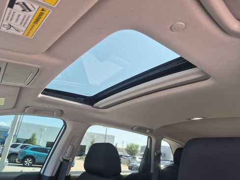 Certified 2025 Honda CR-V EX image 32