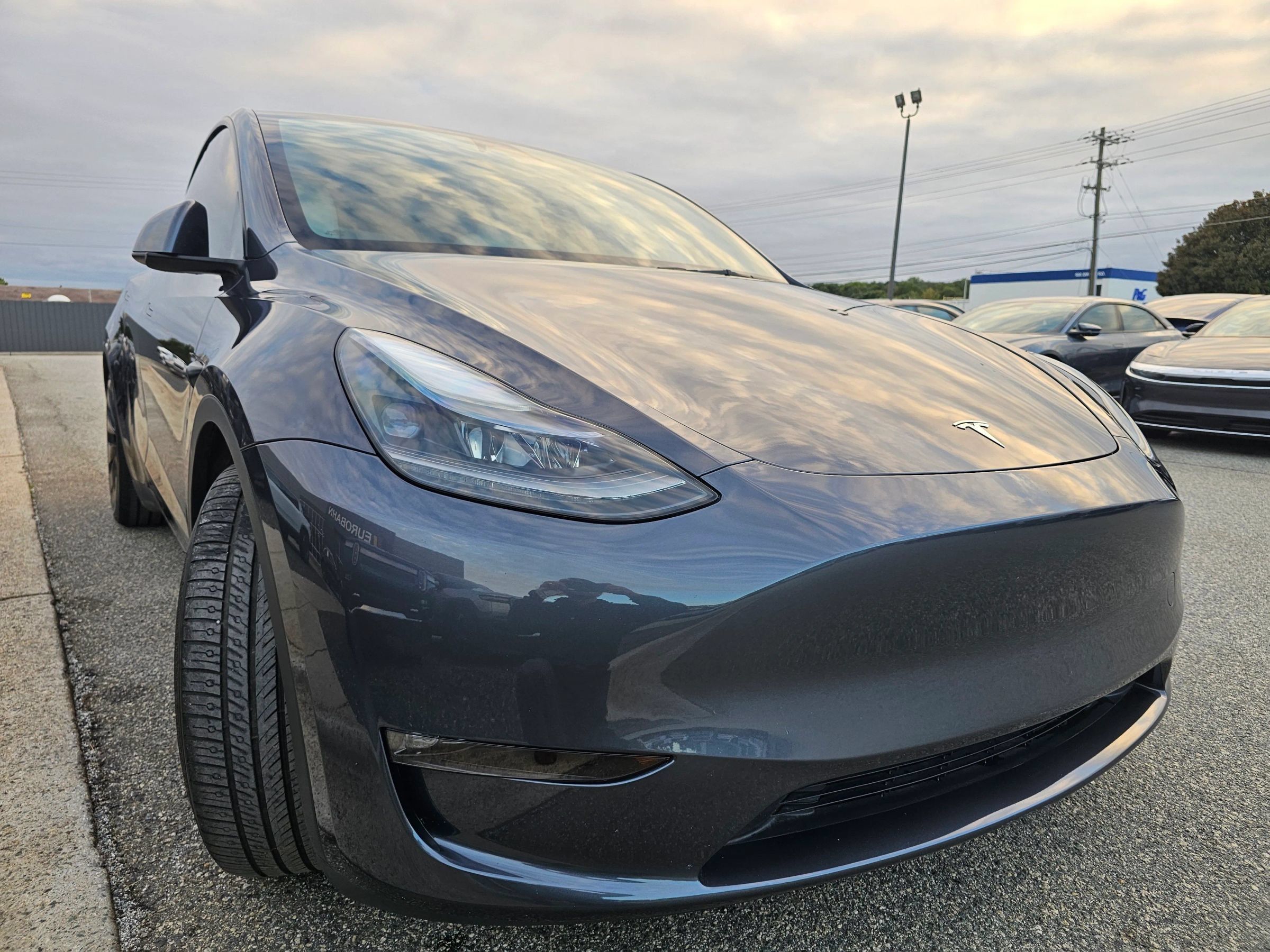 Used 2023 Tesla Model Y Performance AWD/4WD image 7