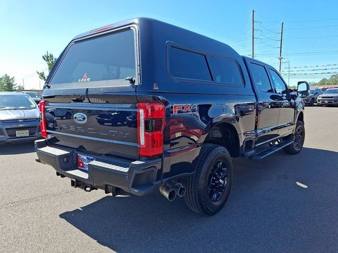 Used 2023 Ford F250 XLT w/ XLT Premium Package AWD/4WD image 4