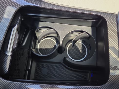 New 2026 Mercedes-Benz GLC 300 image 33