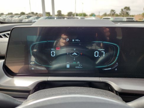 Used 2025 Kia Telluride S AWD/4WD image 17
