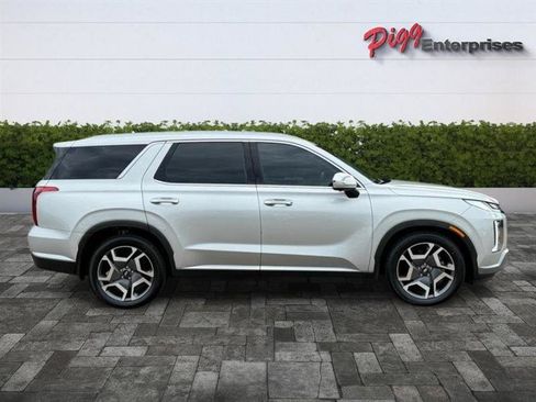Used 2024 Hyundai Palisade SEL FWD image 7