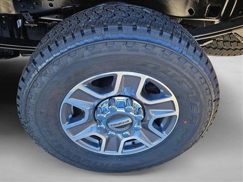 New 2026 Ford F250 Lariat w/ FX4 Off-Road Package image 10