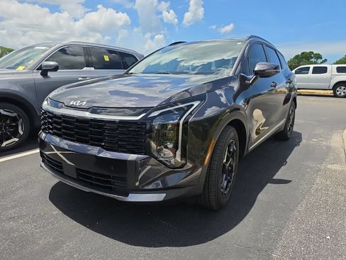 Certified 2026 Kia Sportage EX w/ EX Panorama Roof Package FWD image 6