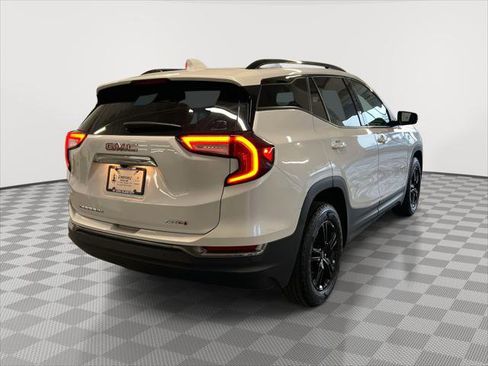 Used 2022 GMC Terrain AT4 w/ Infotainment Package II image 5
