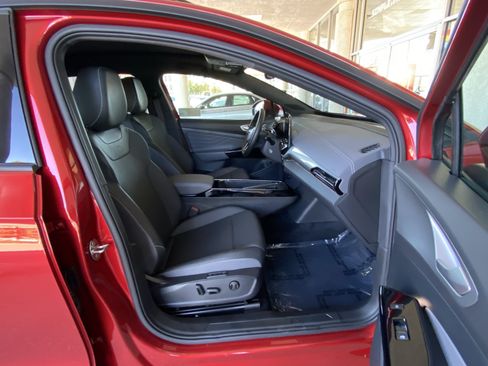 Certified 2023 Volkswagen ID.4 Pro S AWD/4WD image 42