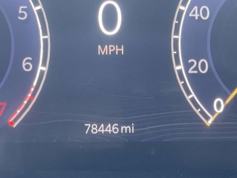 Used 2023 Jeep Grand Cherokee L Laredo image 20