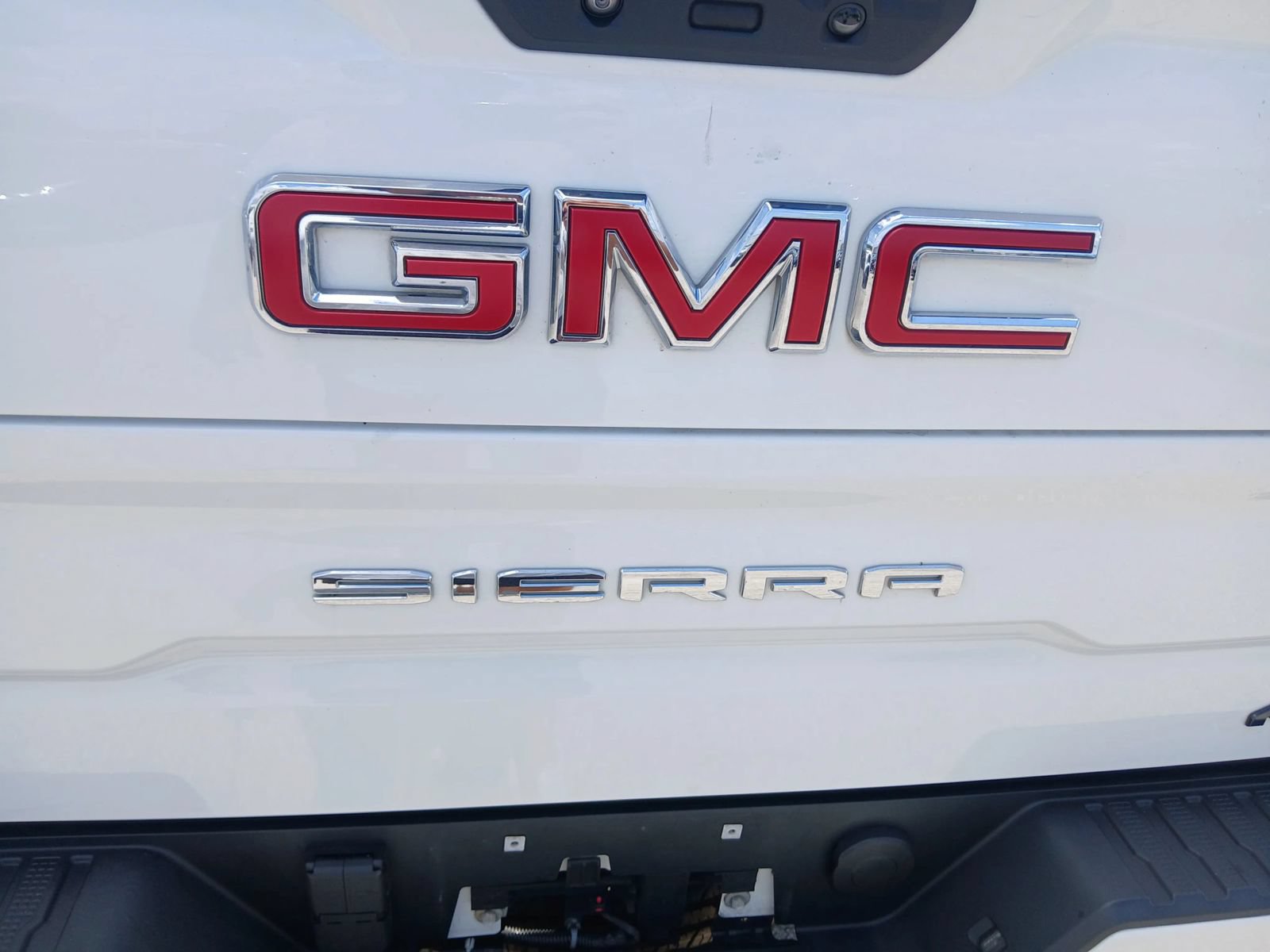 Used 2020 GMC Sierra 1500 AT4 w/ Off Road Performance Package AWD/4WD image 15