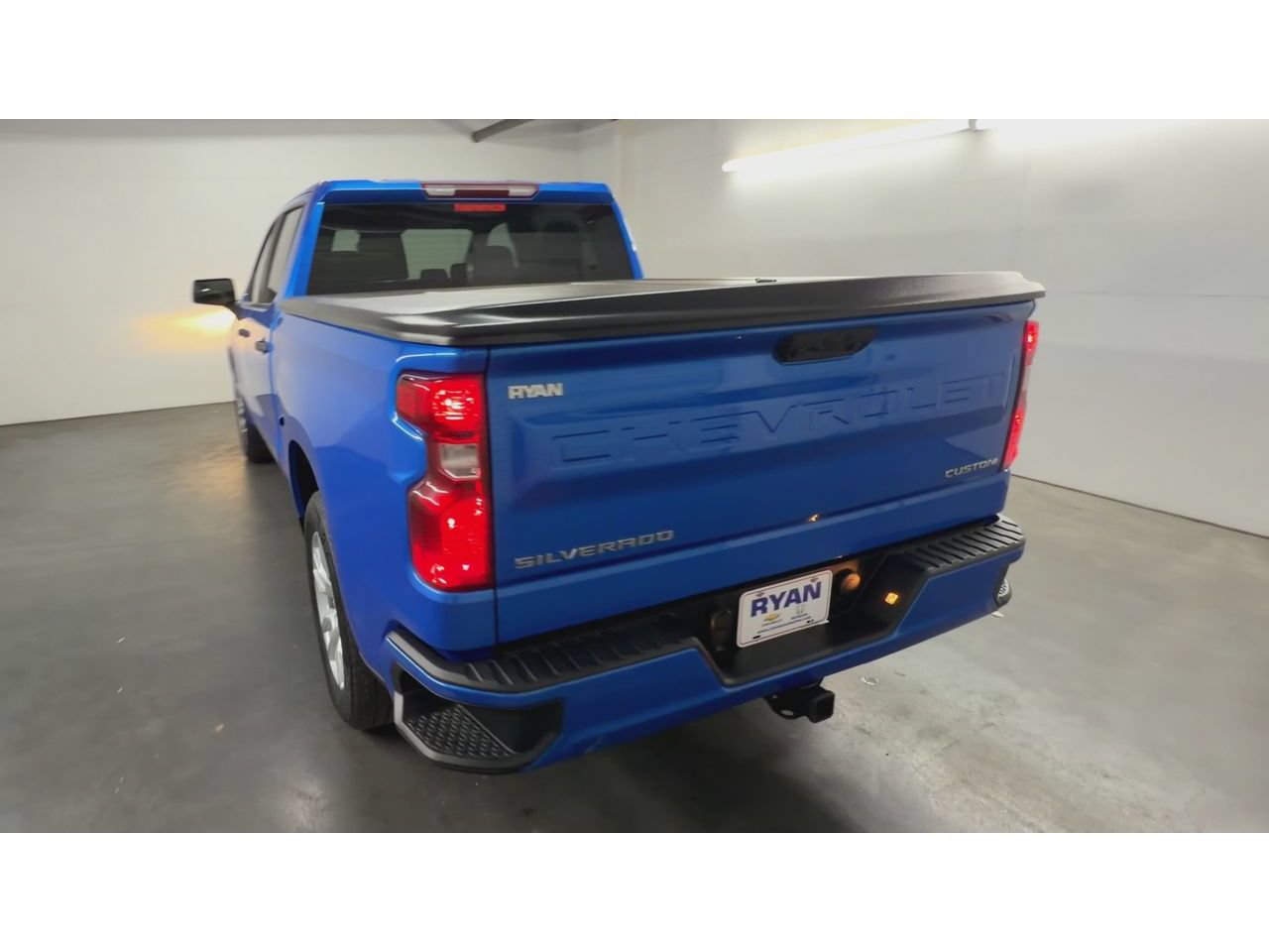 Certified 2025 Chevrolet Silverado 1500 Custom RWD image 7