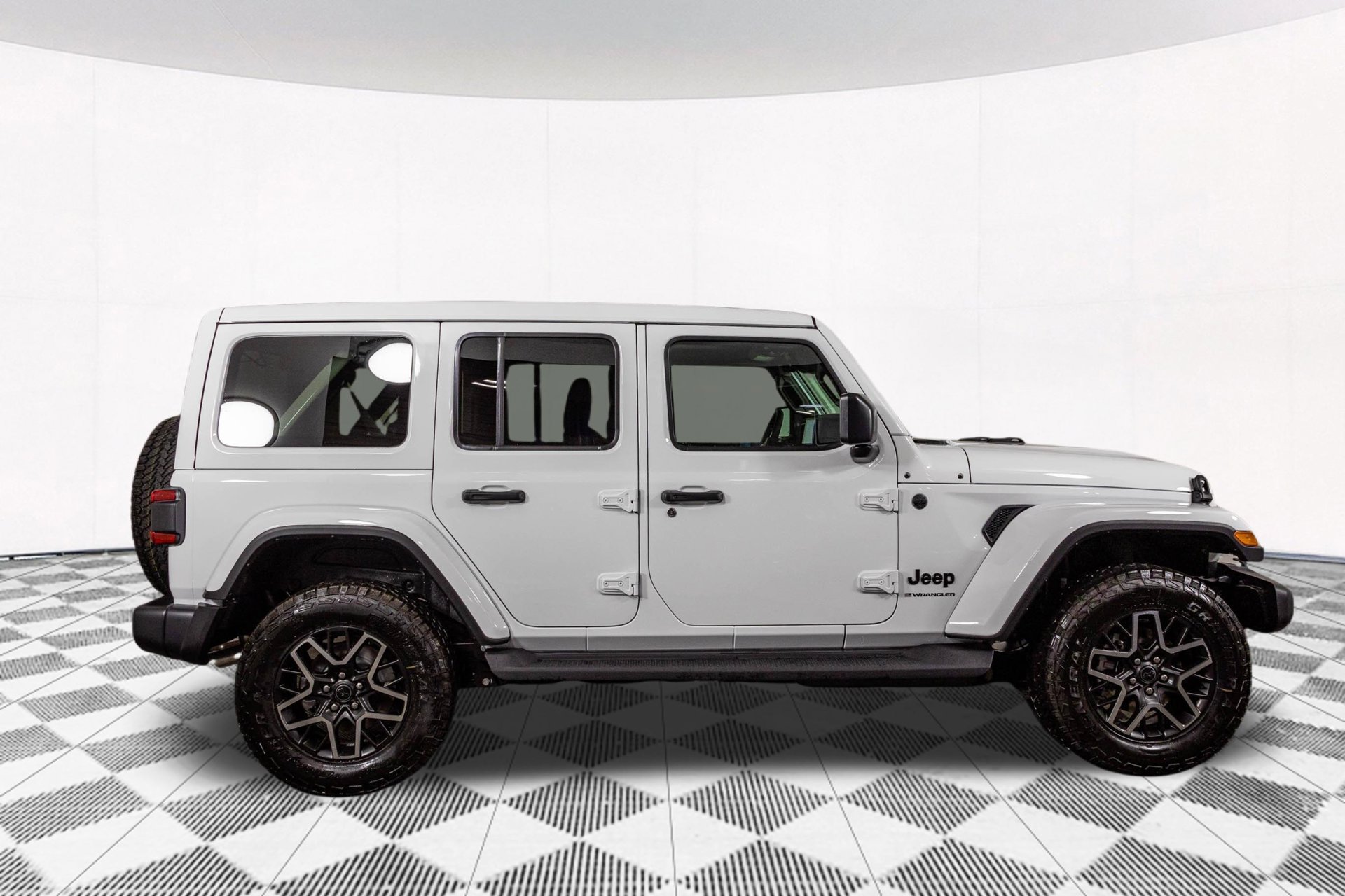 New 2027 Jeep Wrangler Unlimited Sahara AWD/4WD image 14