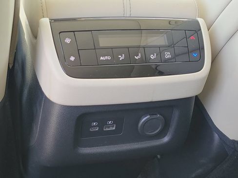 Used 2023 INFINITI QX60 Luxe AWD/4WD image 12