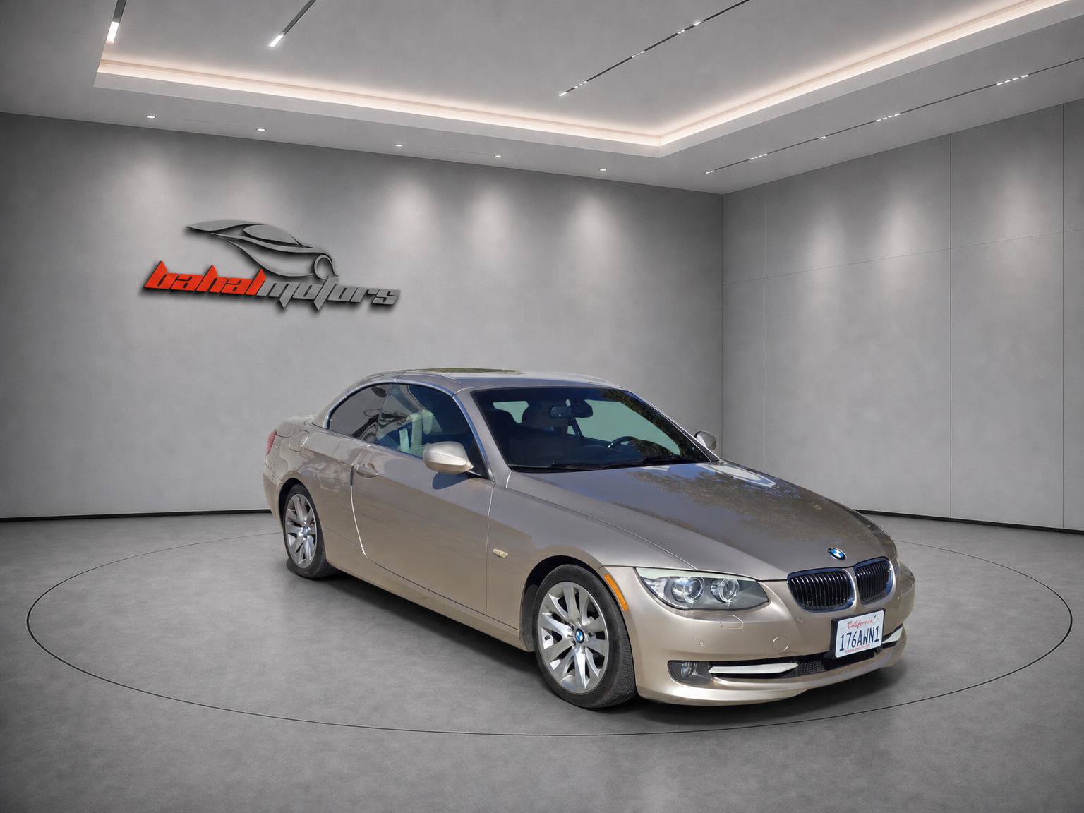 Used 2012 BMW 328i Convertible RWD image 2