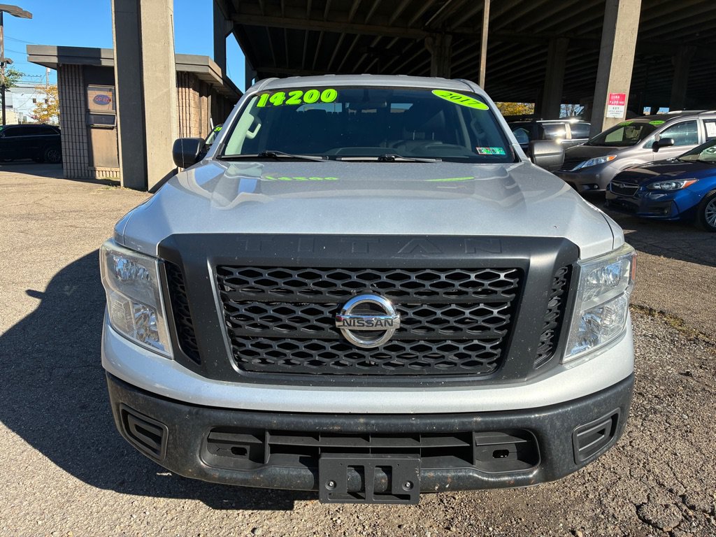Used 2017 Nissan Titan S AWD/4WD image 3