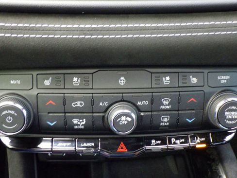 Used 2022 Dodge Durango SRT w/ SRT Interior Appearance Group image 33