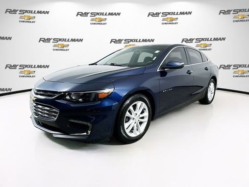Used 2018 Chevrolet Malibu LT image 3