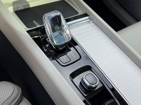 New 2026 Volvo XC60 T8 Ultra w/ Protection Package Premier image 20