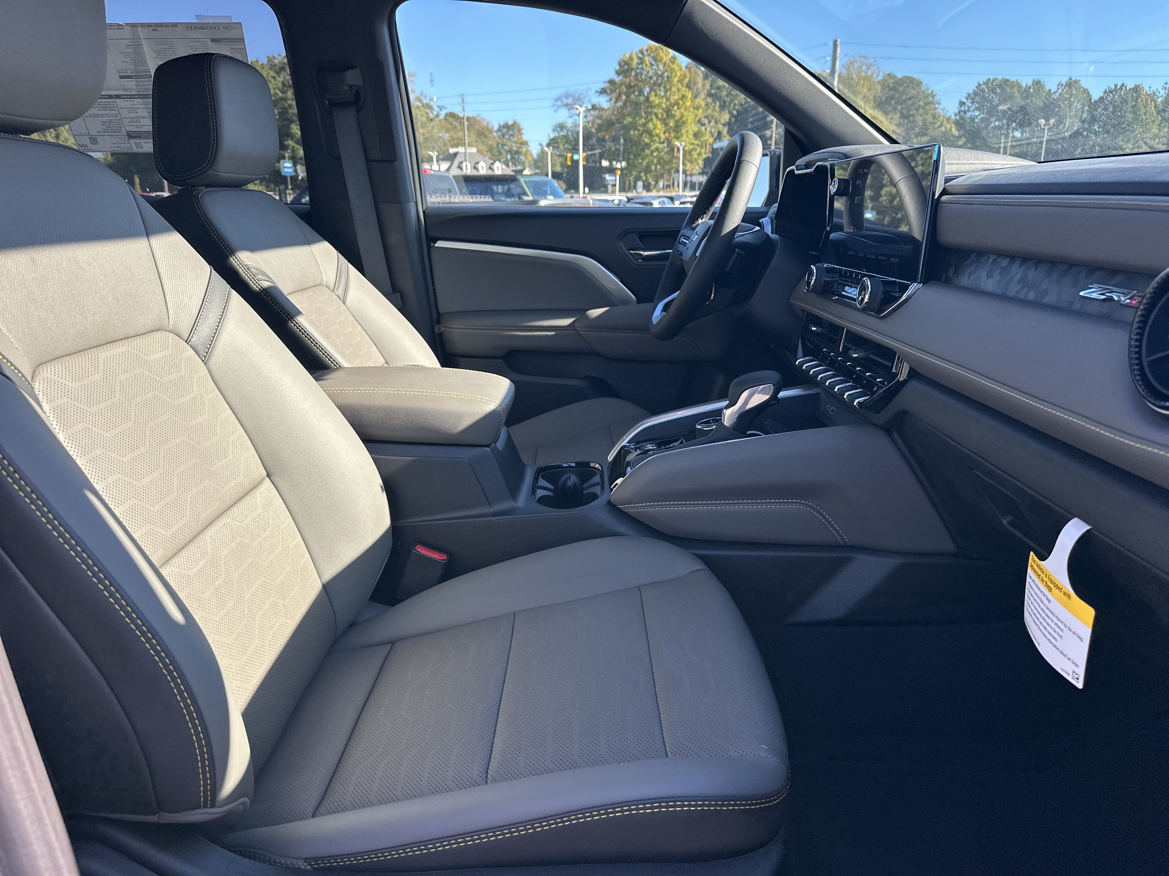 New 2026 Chevrolet Colorado ZR2 AWD/4WD image 15