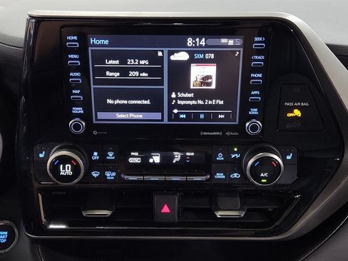 Used 2022 Toyota Highlander XLE FWD image 37
